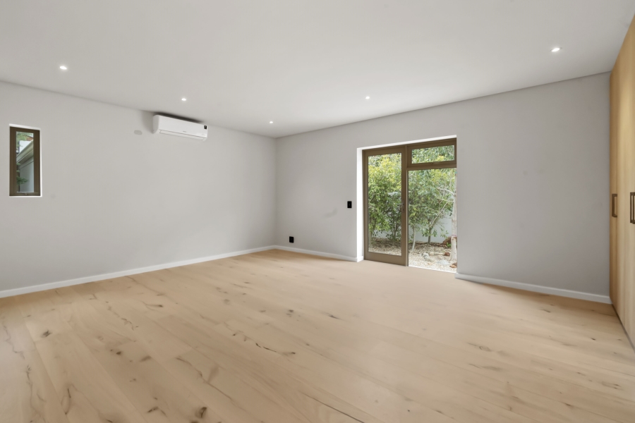 5 Bedroom Property for Sale in Camps Bay Western Cape